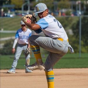 Meet your Posher, Victor